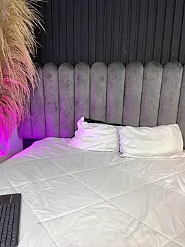 Nanda vixen  online show from 10, 3, 2026