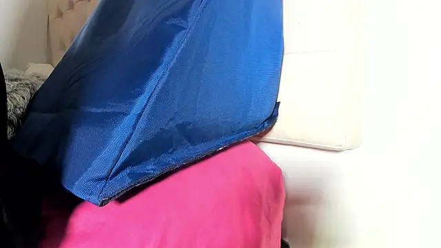 MiaEvans0 online show from 26, 3, 2026