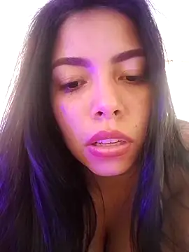 Ariana Castillo   online show from 28, 2, 2026