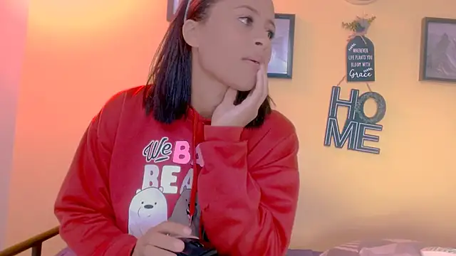 sexiempoderada18 online show from 13, 2, 2026