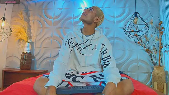 ItsZairen online show from 26, 3, 2026