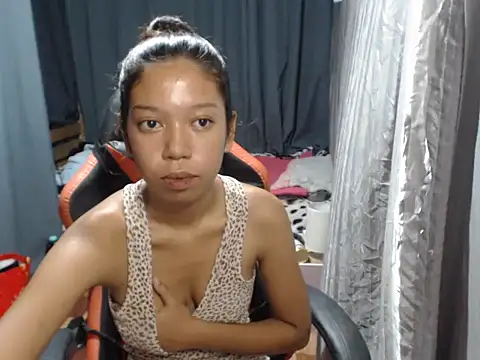 Snapshot of urgirlyflor chatting on 7, 2, 2026 urgirlyflor online show from 7, 2, 2026