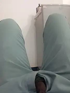 Snapshot of Daddyishere_19 chatting on 12, 2, 2026 Daddyishere 19 online show from 12, 2, 2026