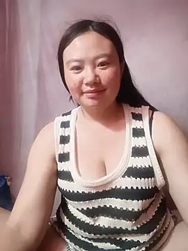 Snapshot of lisn-cute chatting on 9, 6, 2026 lisn-cute online show from 9, 6, 2026