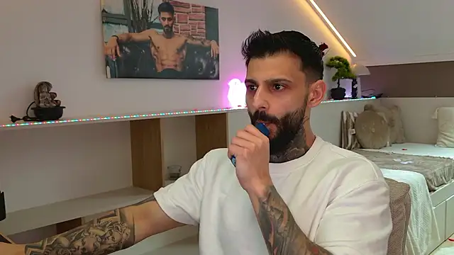 Snapshot of TristanGrey chatting on 15, 2, 2026 TristanGrey online show from 15, 2, 2026