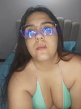 Snapshot of its_lauu_ chatting on 2, 5, 2026 its lauu online show from 2, 5, 2026