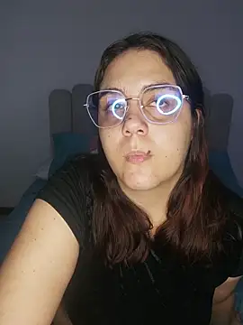Snapshot of its_lauu_ chatting on 15, 5, 2026 its lauu online show from 15, 5, 2026