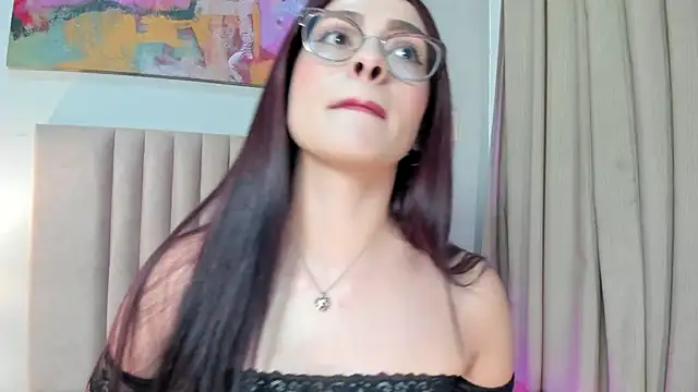 AndraCyruss online show from 12, 2, 2026