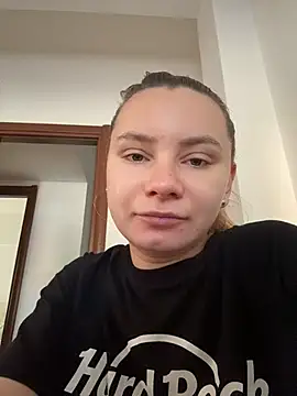 AlessiaandJay online show from 9, 5, 2026