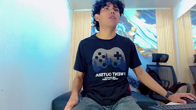 Snapshot of DaviidBuckx_ chatting on 17, 2, 2026 DaviidBuckx online show from 17, 2, 2026