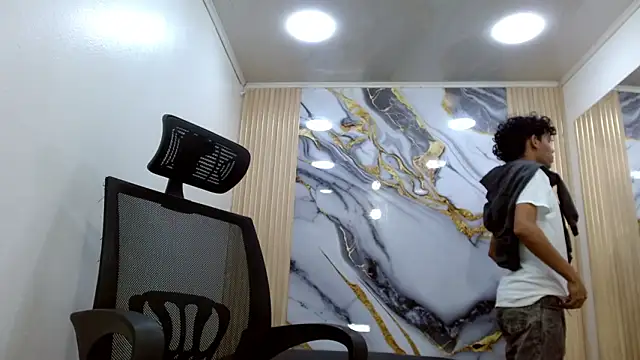 Snapshot of DaviidBuckx_ chatting on 20, 2, 2026 DaviidBuckx online show from 20, 2, 2026