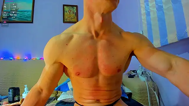 Snapshot of Shestifold_ chatting on 11, 12, 2024 Shestifold online show from 11, 12, 2024