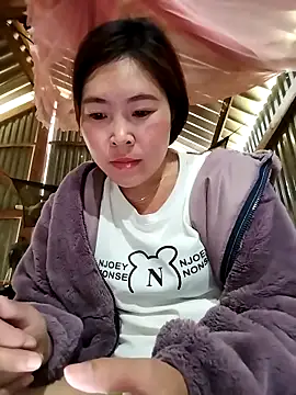 Yiyoongg online show from 15, 2, 2026