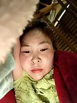 Yiyoongg online show from 19, 2, 2026