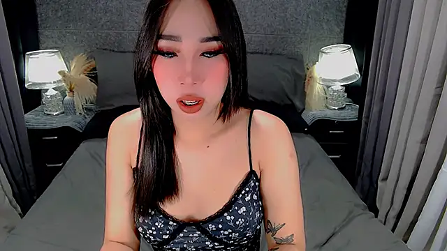 saphira fucks online show from 28, 2, 2026