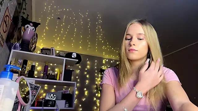 Snapshot of amily_sunray chatting on 12, 2, 2026 amily sunray online show from 12, 2, 2026