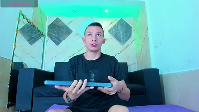 Isaak 26 online show from 6, 4, 2026