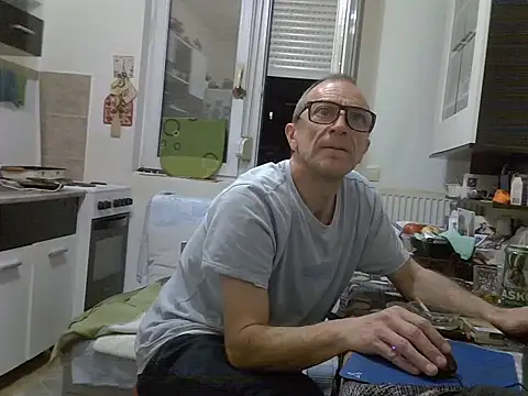 Snapshot of 1973jungen chatting on 8, 2, 2026 1973jungen online show from 8, 2, 2026