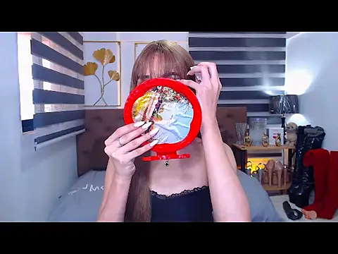 JuicyCockThea online show from 5, 4, 2026