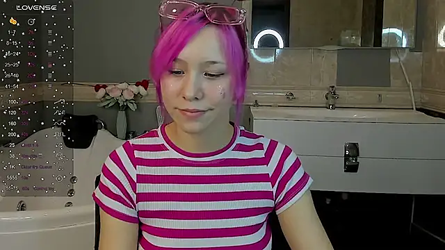 EmilyTrase online show from 25, 3, 2026