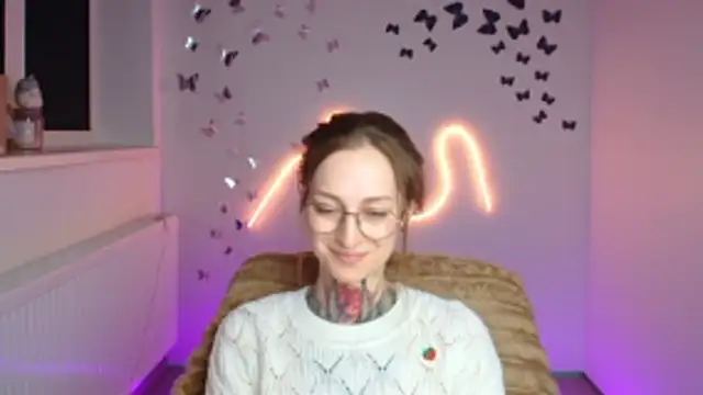 Esmi Winter online show from 24, 3, 2026