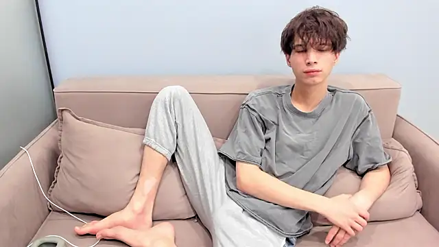 Ur NextDoor Boy online show from 17, 2, 2026