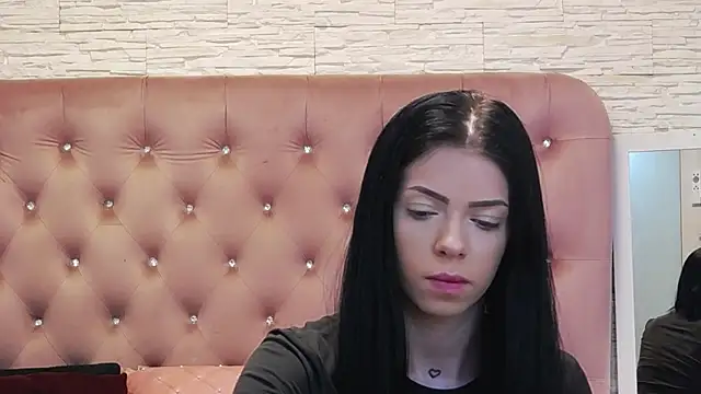 Snapshot of PeachyElla26 chatting on 12, 2, 2026 PeachyElla26 online show from 12, 2, 2026