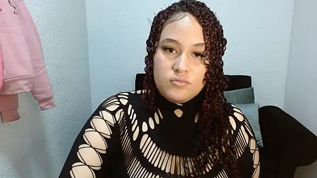 Snapshot of leilanewgirl chatting on 23, 2, 2026 leilanewgirl online show from 23, 2, 2026