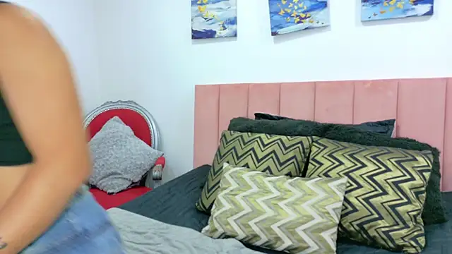 LuciadelaVega online show from 1, 3, 2026