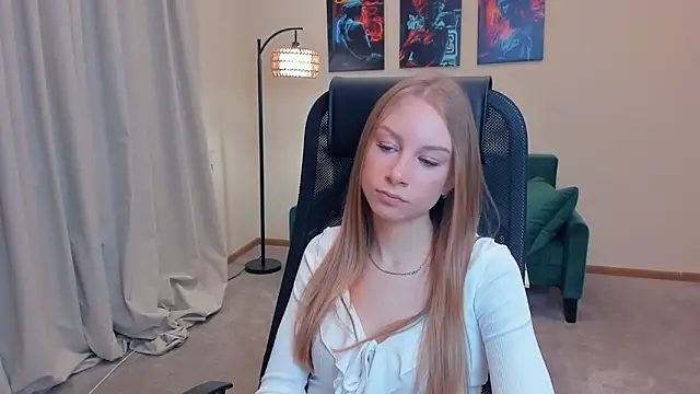 Snapshot of CarmenLipkin chatting on 10, 2, 2026 CarmenLipkin online show from 10, 2, 2026