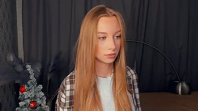 Snapshot of CarmenLipkin chatting on 20, 2, 2026 CarmenLipkin online show from 20, 2, 2026