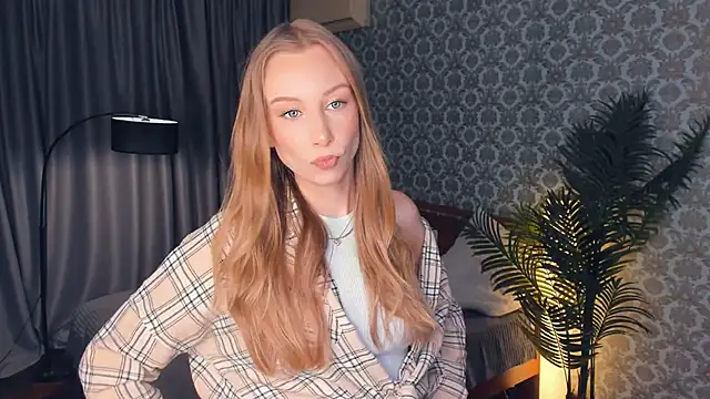 Snapshot of CarmenLipkin chatting on 28, 2, 2026 CarmenLipkin online show from 28, 2, 2026