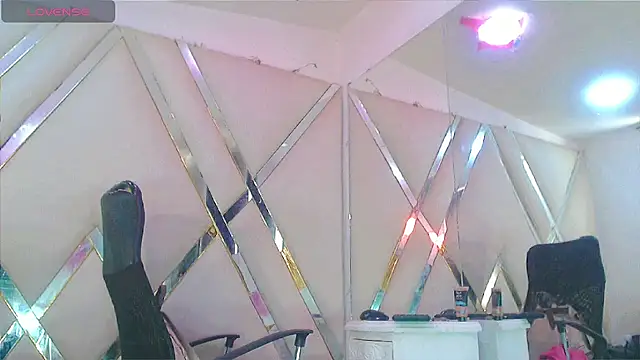 TifannyAmateur online show from 14, 2, 2026