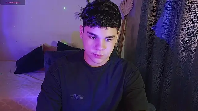 eithan jonnes online show from 22, 2, 2026