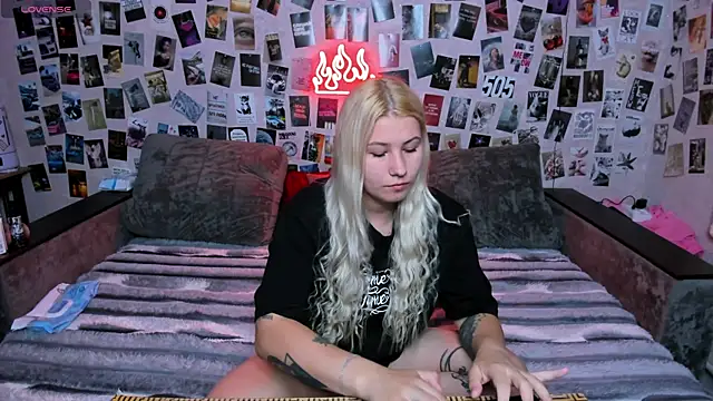 Snapshot of x_Ulya1cutex chatting on 4, 7, 2026 x Ulya1cutex online show from 4, 7, 2026