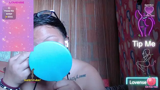 Snapshot of vanuslovelatina chatting on 11, 4, 2026 vanuslovelatina online show from 11, 4, 2026