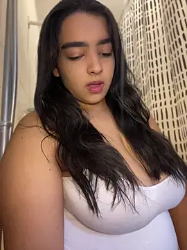 Snapshot of Mayaslow chatting on 16, 6, 2026 Mayaslow online show from 16, 6, 2026