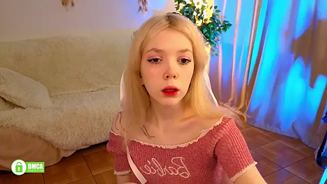 Snapshot of Rochelle_kitty chatting on 29, 4, 2026 Rochelle kitty online show from 29, 4, 2026
