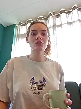 sweetsophie69 online show from 10, 4, 2026