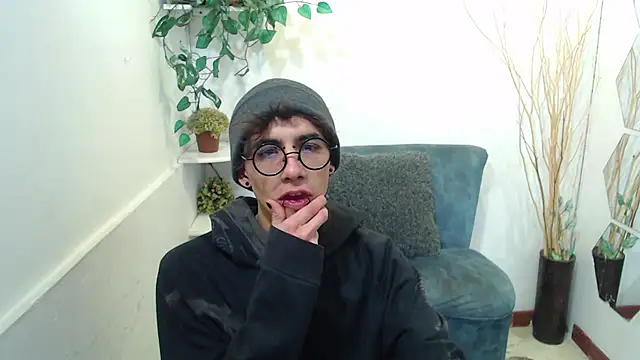 AaronBeer  online show from 25, 2, 2026