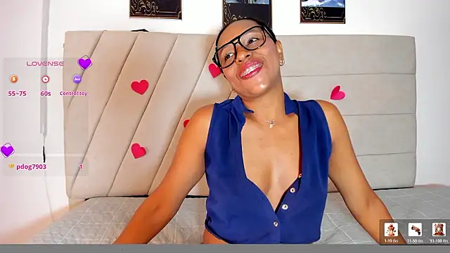 Snapshot of samaraa_smith1 chatting on 24, 2, 2026 samaraa smith1 online show from 24, 2, 2026