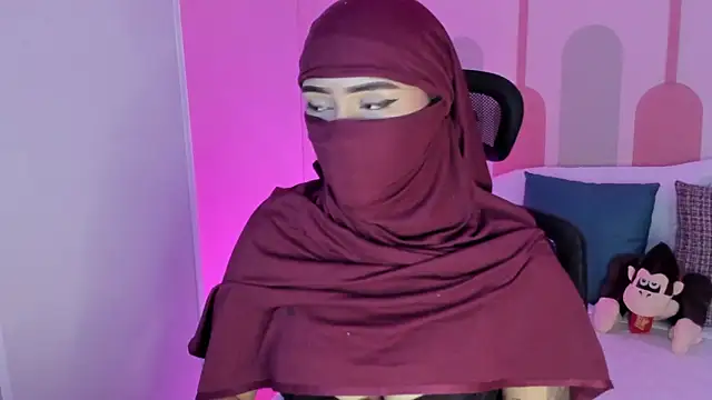 Snapshot of Aisha_Haddad chatting on 11, 2, 2026 Aisha Haddad online show from 11, 2, 2026