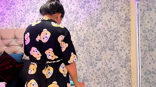 Snapshot of CloheBell chatting on 17, 2, 2026 CloheBell online show from 17, 2, 2026