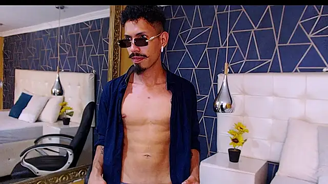 Snapshot of NoaahTylor chatting on 27, 2, 2026 NoaahTylor online show from 27, 2, 2026