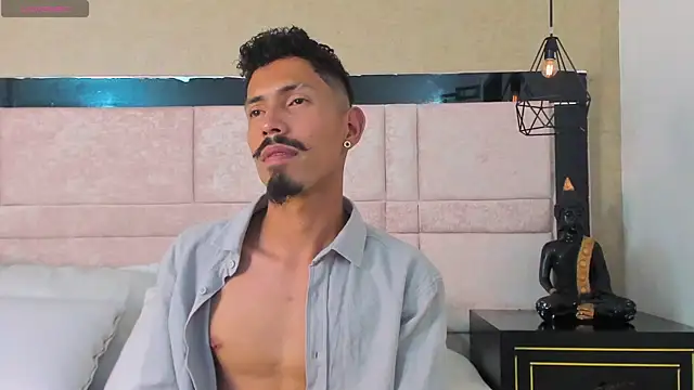 NoaahTylor online show from 13, 3, 2026