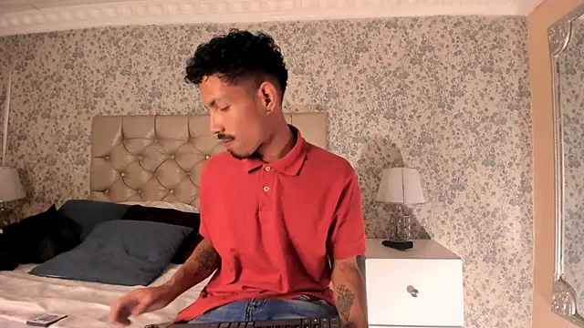 NoaahTylor online show from 7, 4, 2026