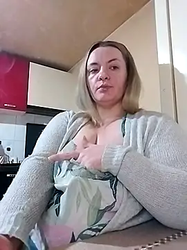 HotStepmommy4 online show from 12, 2, 2026