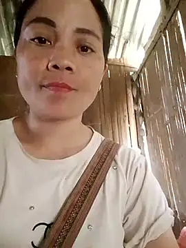 molly-xx online show from 15, 4, 2026