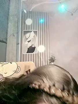 Girl-crazy1 online show from 21, 2, 2026