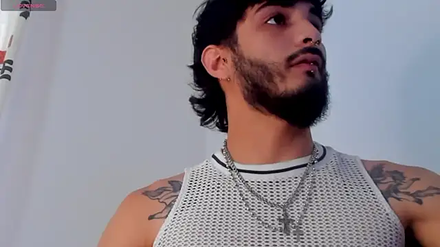 Snapshot of LovexJuxn8 chatting on 19, 2, 2026 LovexJuxn8 online show from 19, 2, 2026